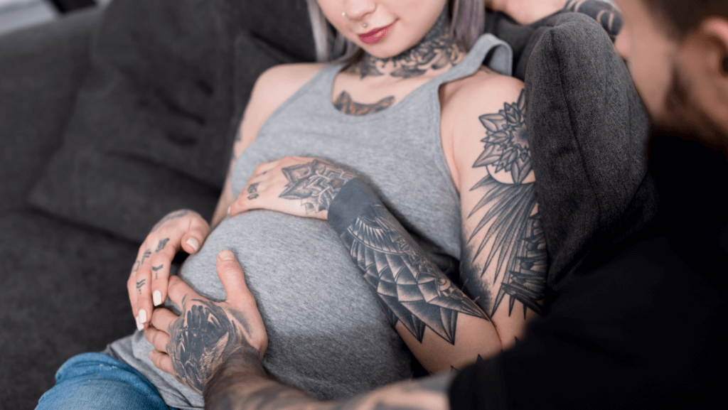 tattoed couple hypnobirthing online affordable
